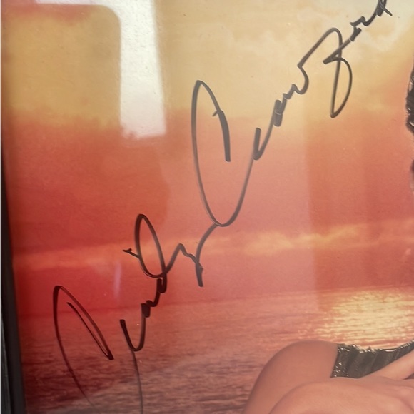 Vintage 1990s Cindy Crawford Model Autographed Photo Frame 8x10 USED! - Picture 4 of 7